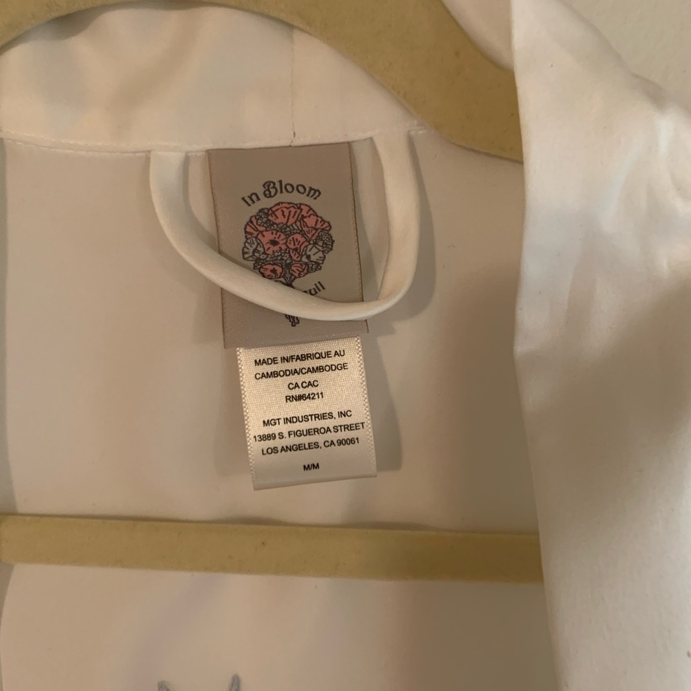 The MRS Robe - Picture 3 of 6